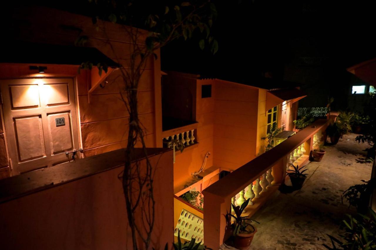 French Villa Pondicherry Exterior foto